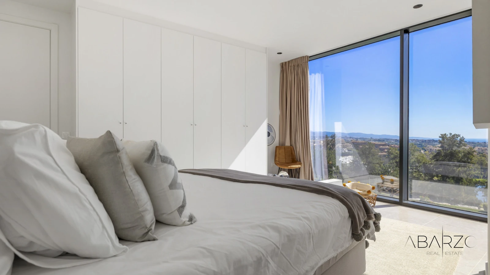 Newly Built Contemporary Villa in La Alquería, Benahavís with Panoramic Sea and Golf Views — interior, La Alquería, Benahavís (21 of 43)