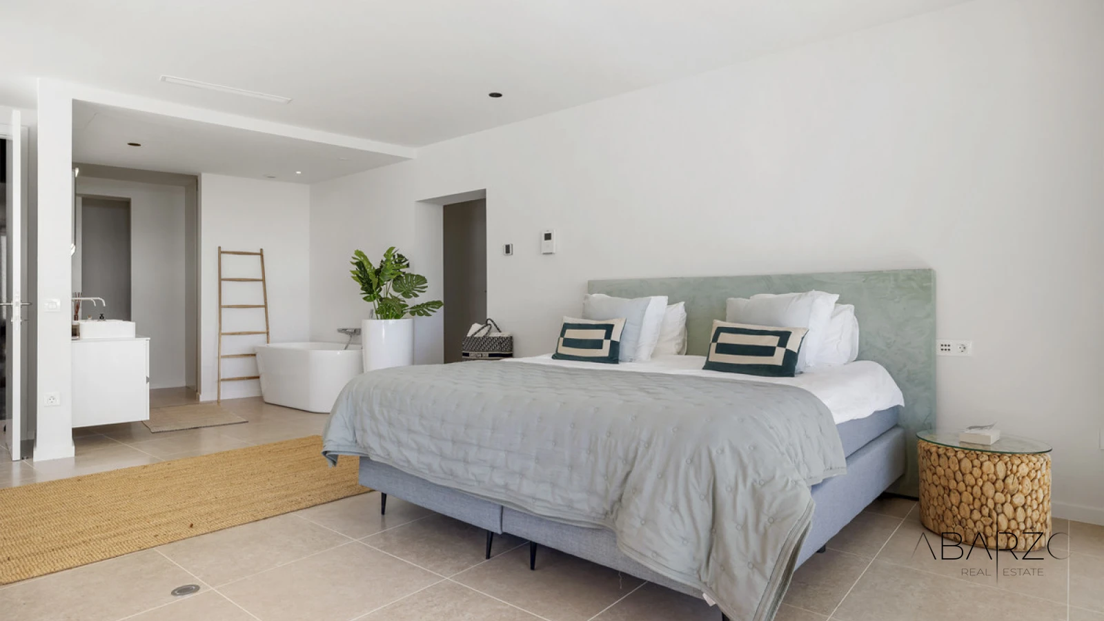 Newly Built Contemporary Villa in La Alquería, Benahavís with Panoramic Sea and Golf Views — interior, La Alquería, Benahavís (15 of 43)