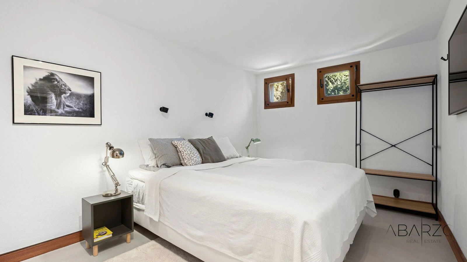 Renovated 4-Bedroom Villa with Sea Views and Private Pool in Estepona East — interior, New Golden Mile, Estepona (21 of 38)