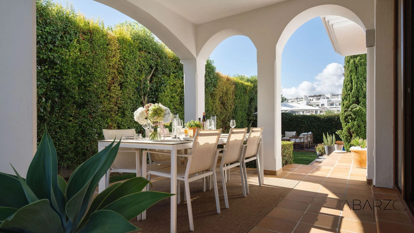 Renovated 4-Bedroom Villa with Sea Views and Private Pool in Estepona East — interior, New Golden Mile, Estepona (4 of 38)