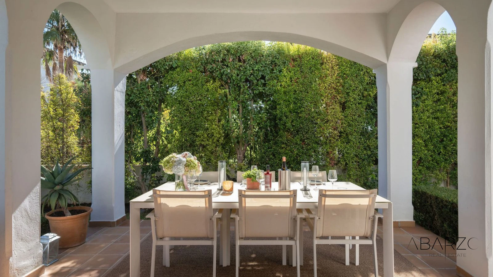 Renovated 4-Bedroom Villa with Sea Views and Private Pool in Estepona East — interior, New Golden Mile, Estepona (24 of 38)