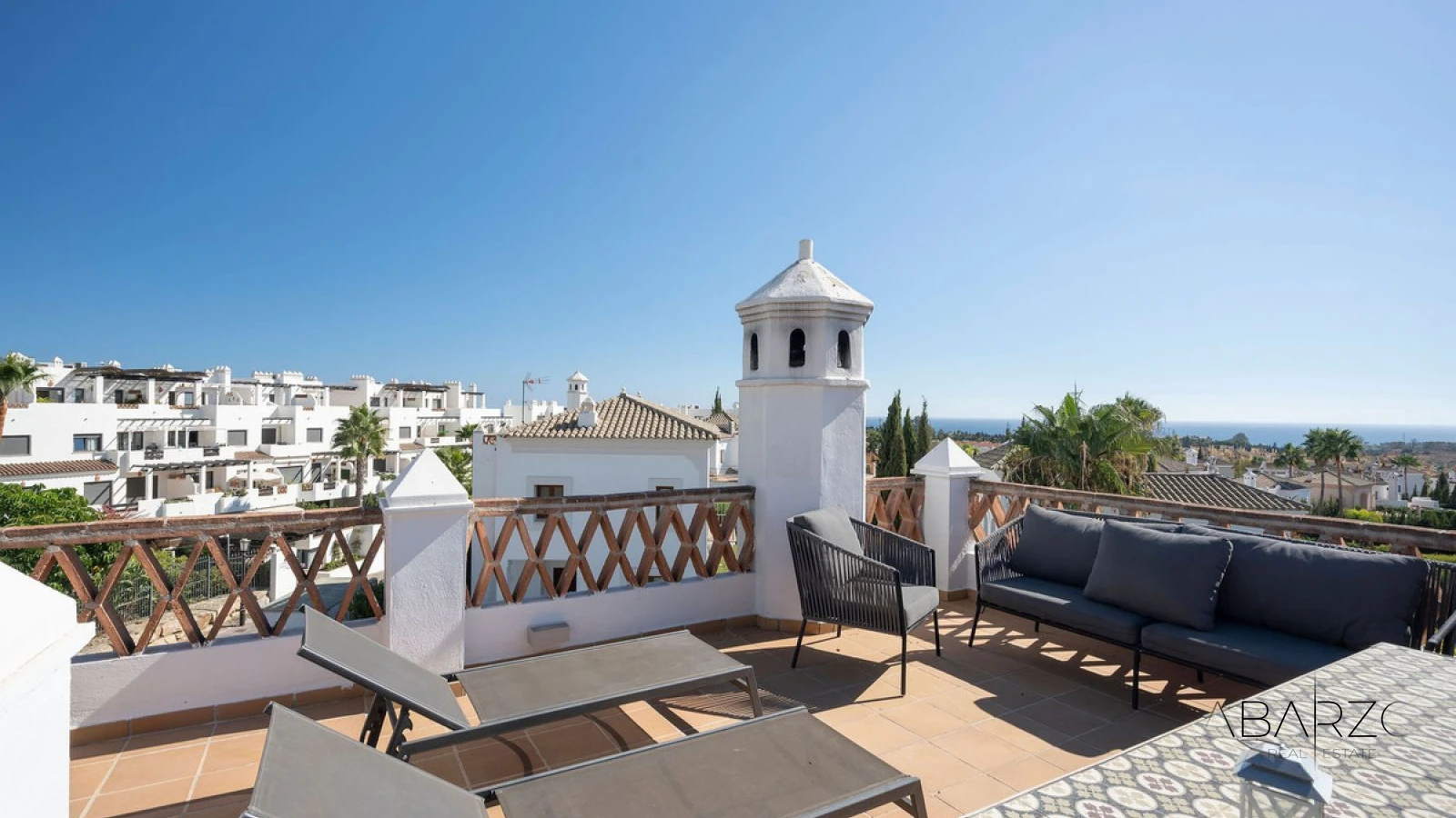 Renovated 4-Bedroom Villa with Sea Views and Private Pool in Estepona East — interior, New Golden Mile, Estepona (23 of 38)