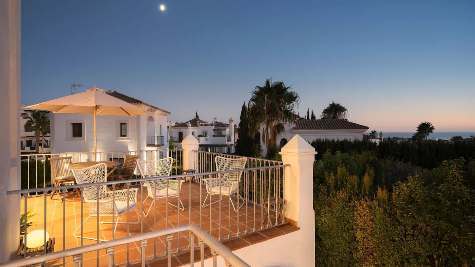 Renovated 4-Bedroom Villa with Sea Views and Private Pool in Estepona East — interior, New Golden Mile, Estepona (27 of 38)