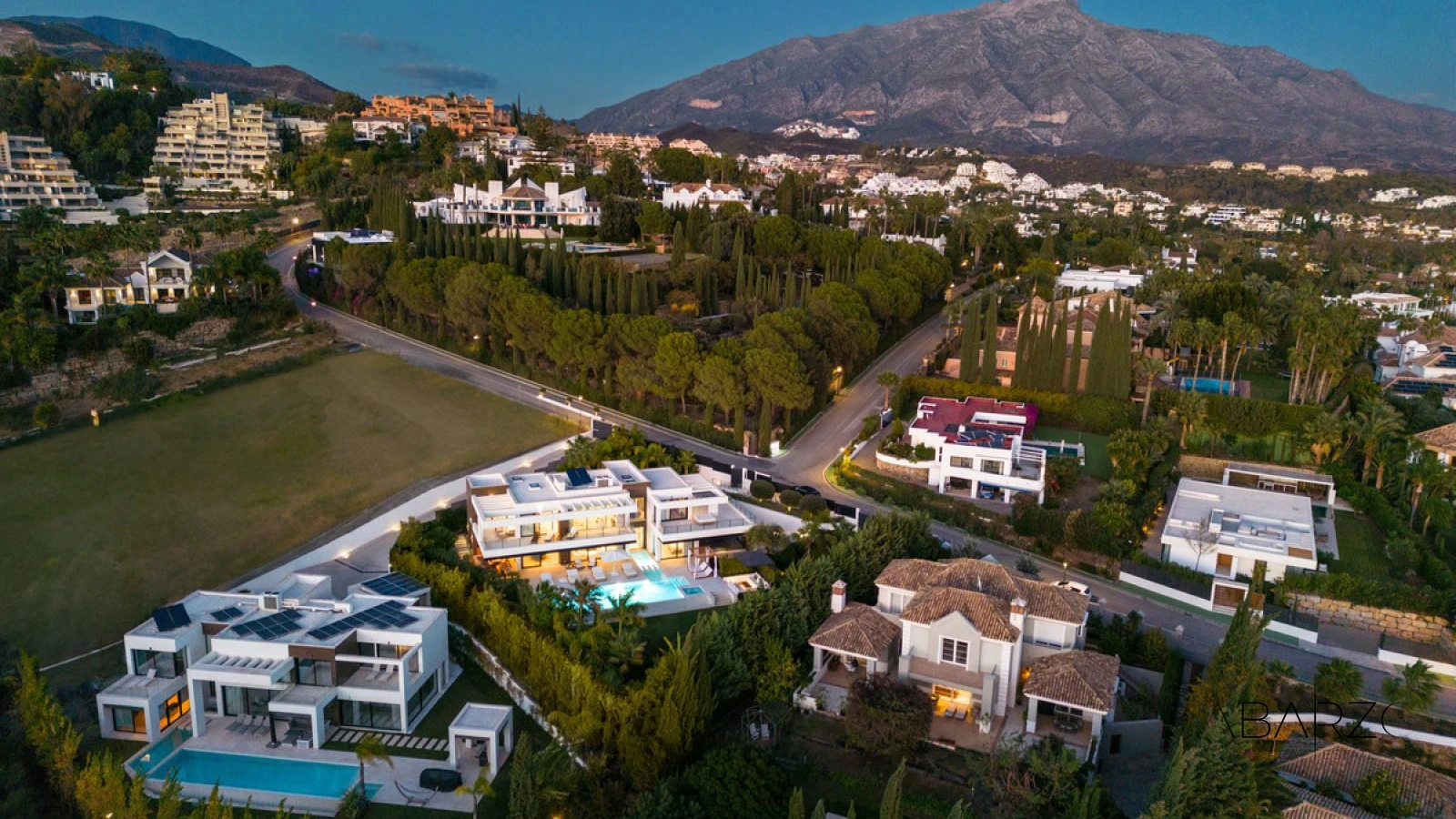 Contemporary Luxury Villa in La Cerquilla with Pool and Outdoor Cinema — interior, Nueva Andalucía, Marbella (24 of 24)