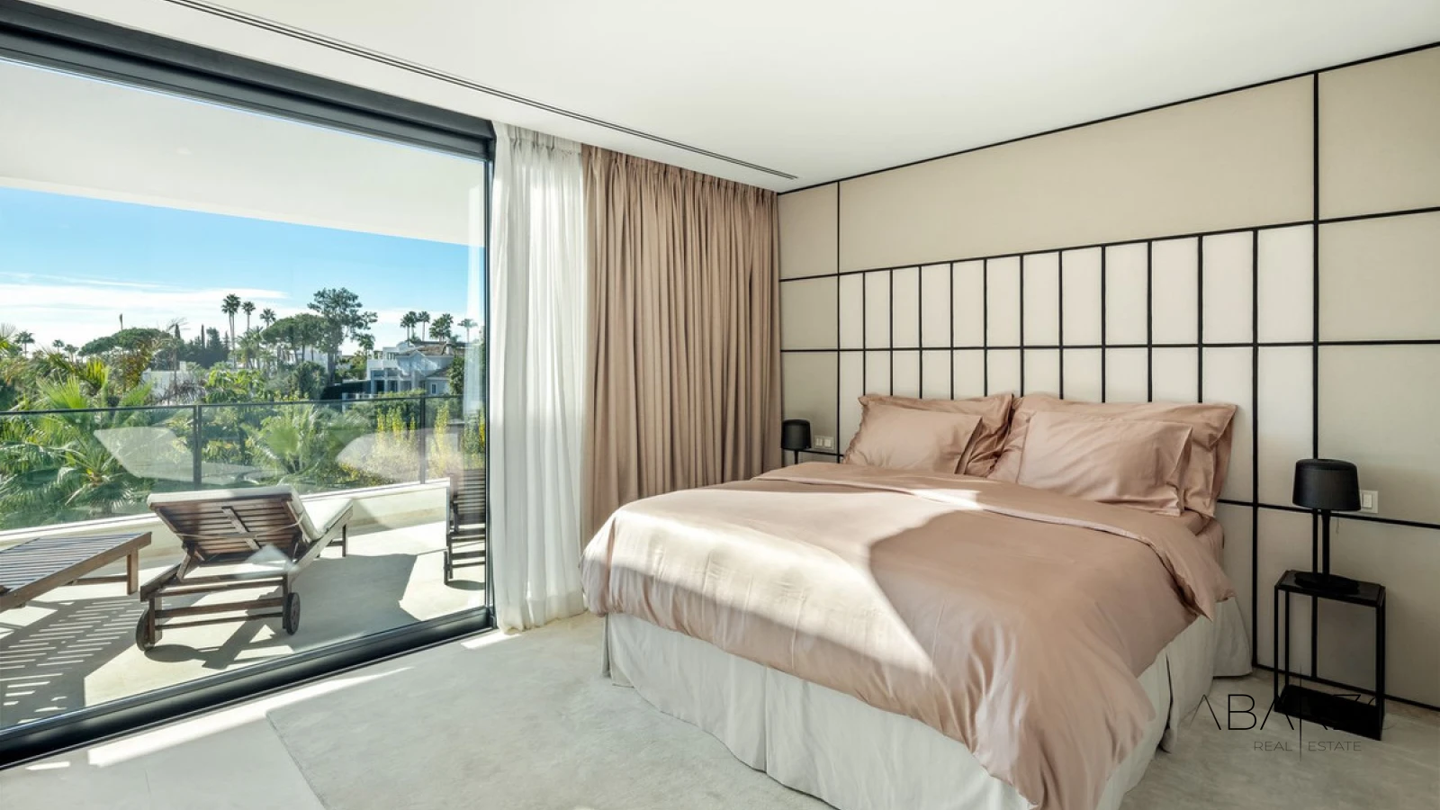 Contemporary Luxury Villa in La Cerquilla with Pool and Outdoor Cinema — interior, Nueva Andalucía, Marbella (14 of 24)