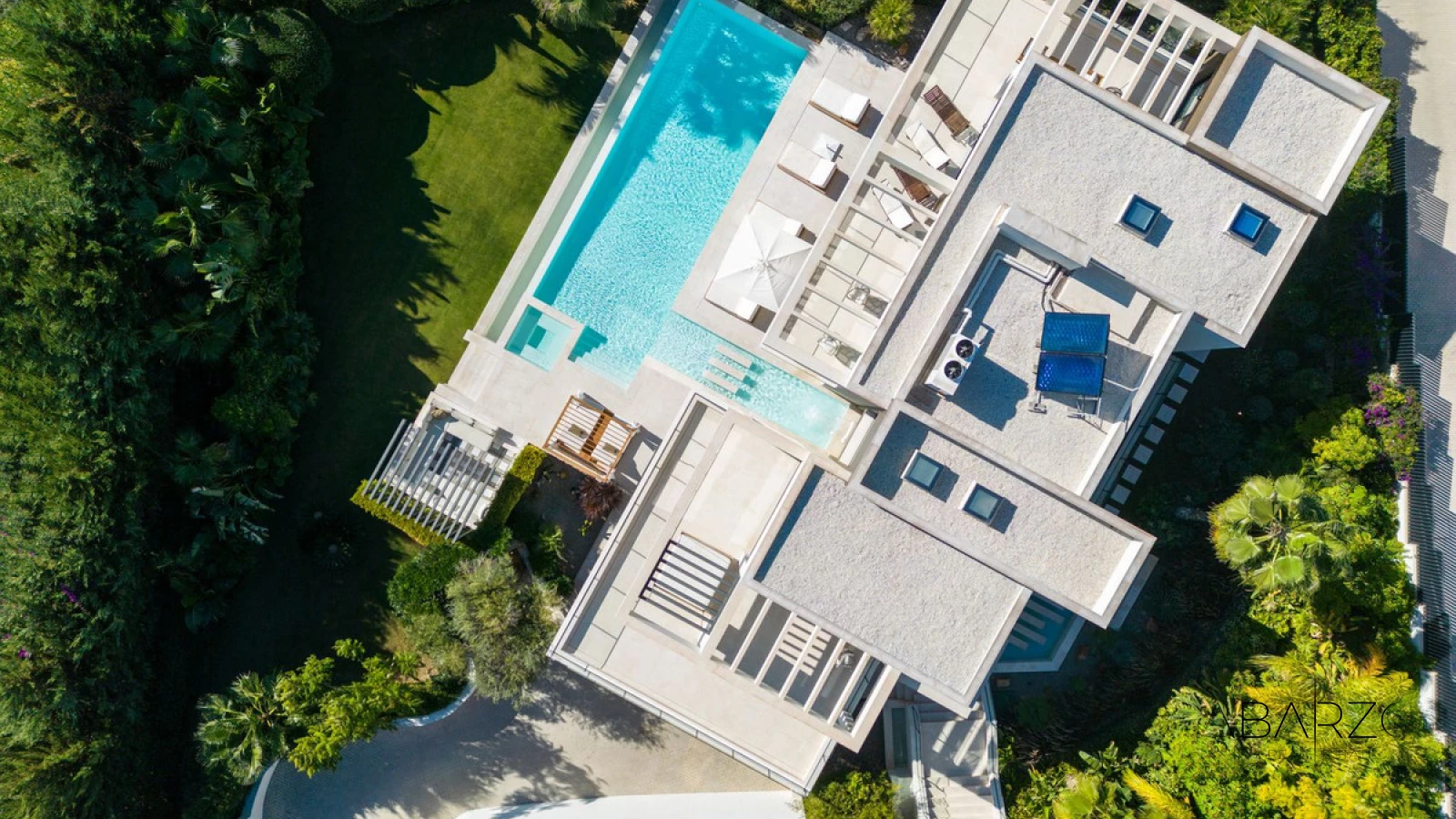 Contemporary Luxury Villa in La Cerquilla with Pool and Outdoor Cinema — interior, Nueva Andalucía, Marbella (22 of 24)
