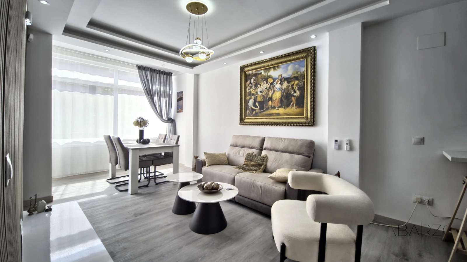 Beautiful renovated apartment in Marbella with garden and pool views — interior, Marbella Centro, Marbella (3 of 25)
