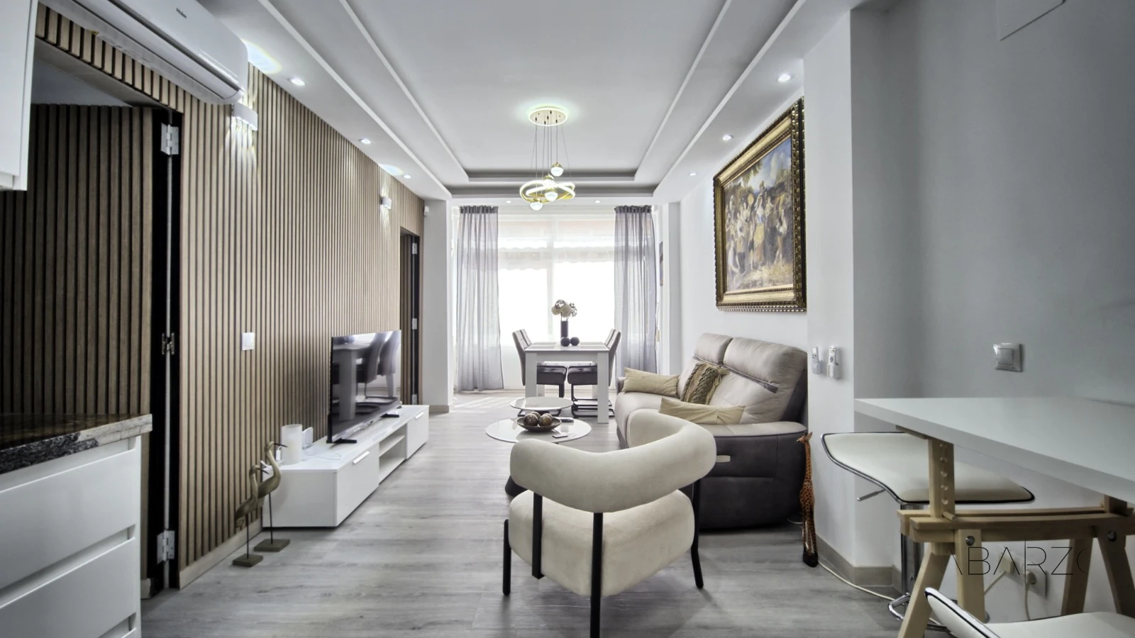 Beautiful renovated apartment in Marbella with garden and pool views — interior, Marbella Centro, Marbella (7 of 25)