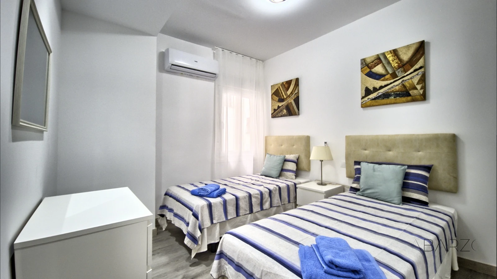 Beautiful renovated apartment in Marbella with garden and pool views — interior, Marbella Centro, Marbella (13 of 25)