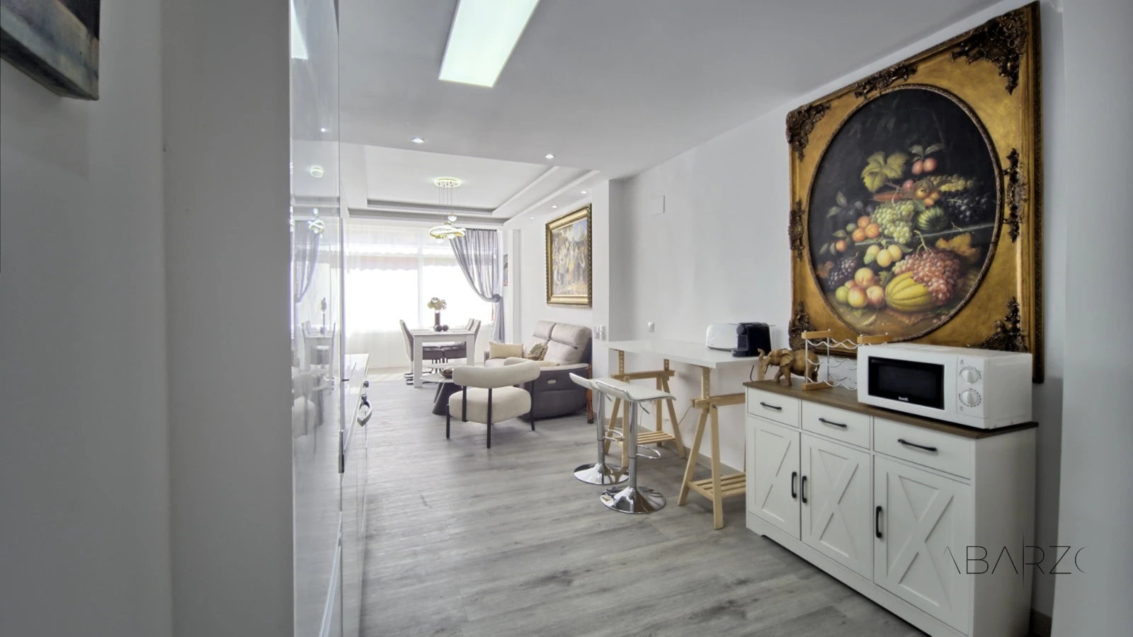 Beautiful renovated apartment in Marbella with garden and pool views — interior, Marbella Centro, Marbella (24 of 25)