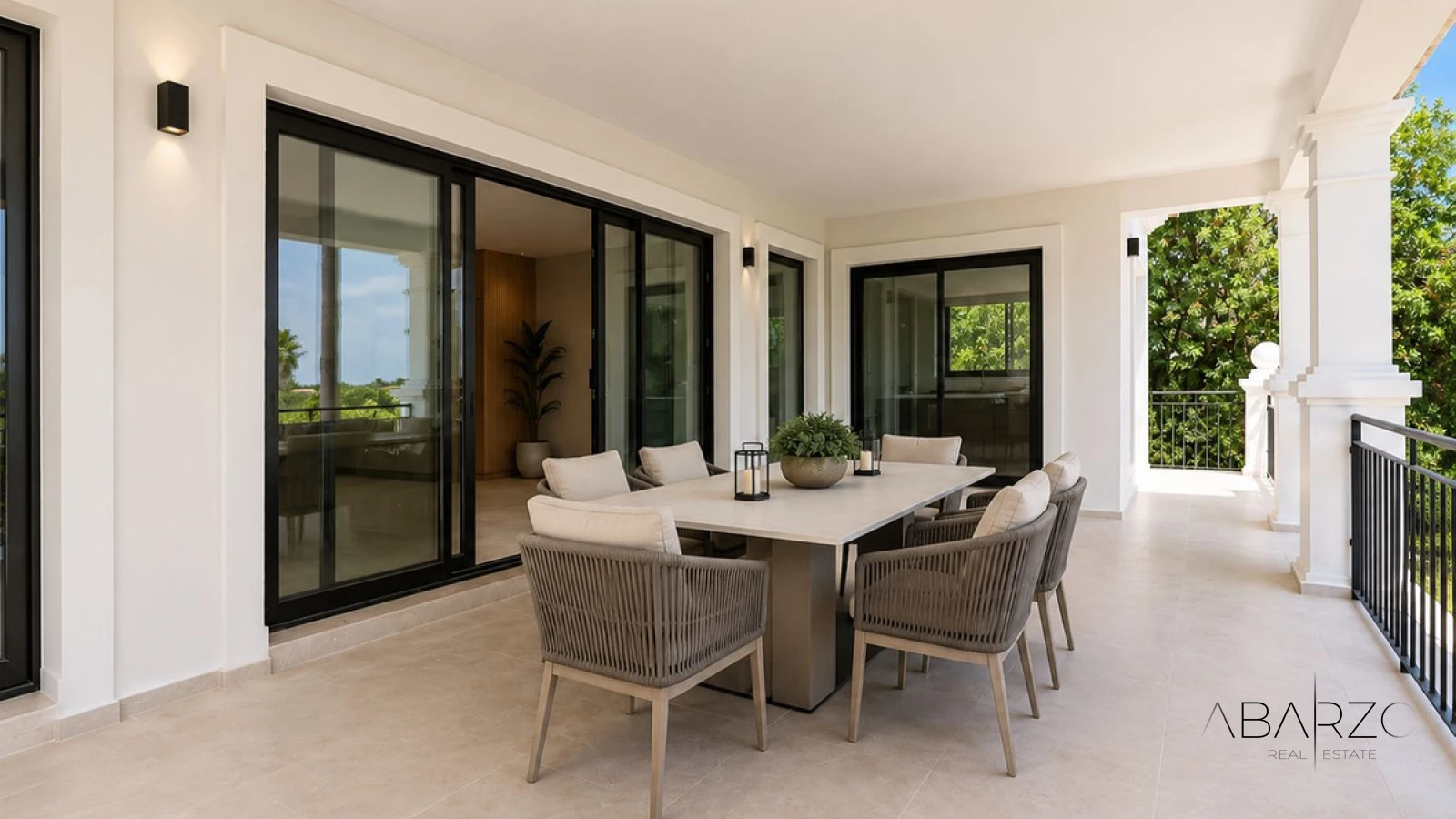 Villa de 6 dormitorios con terraza y garaje privado en ubicación privilegiada — interior, New Golden Mile, Estepona (16 of 22)