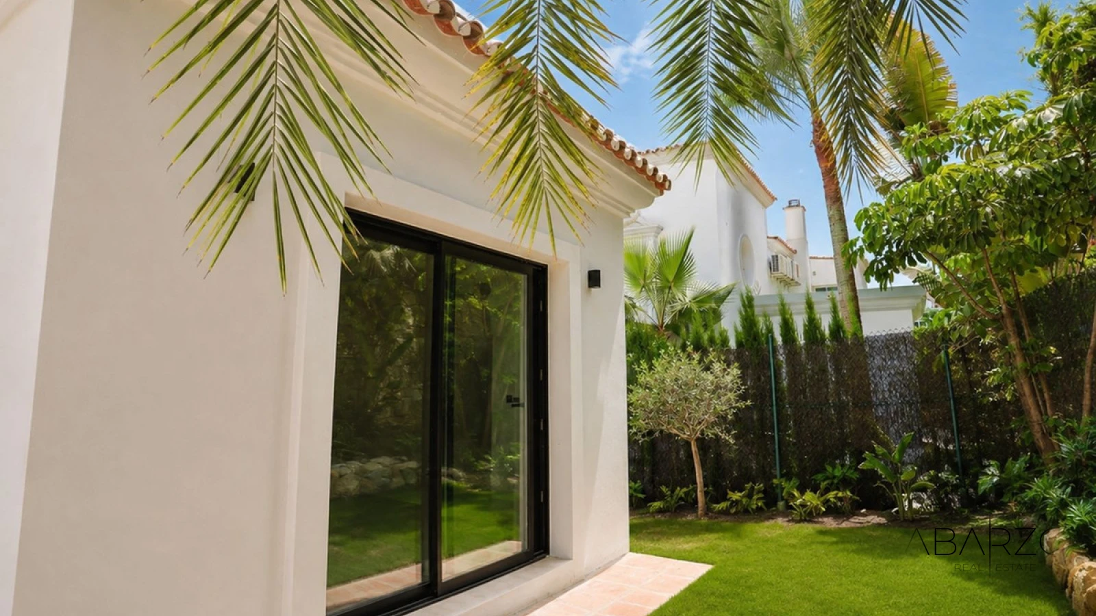 Villa de 6 dormitorios con terraza y garaje privado en ubicación privilegiada — interior, New Golden Mile, Estepona (7 of 22)