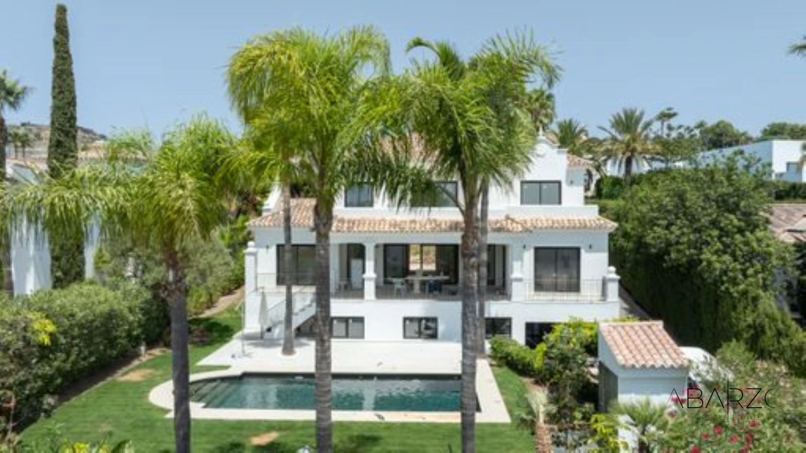 Villa de 6 dormitorios con terraza y garaje privado en ubicación privilegiada — interior, New Golden Mile, Estepona (19 of 22)