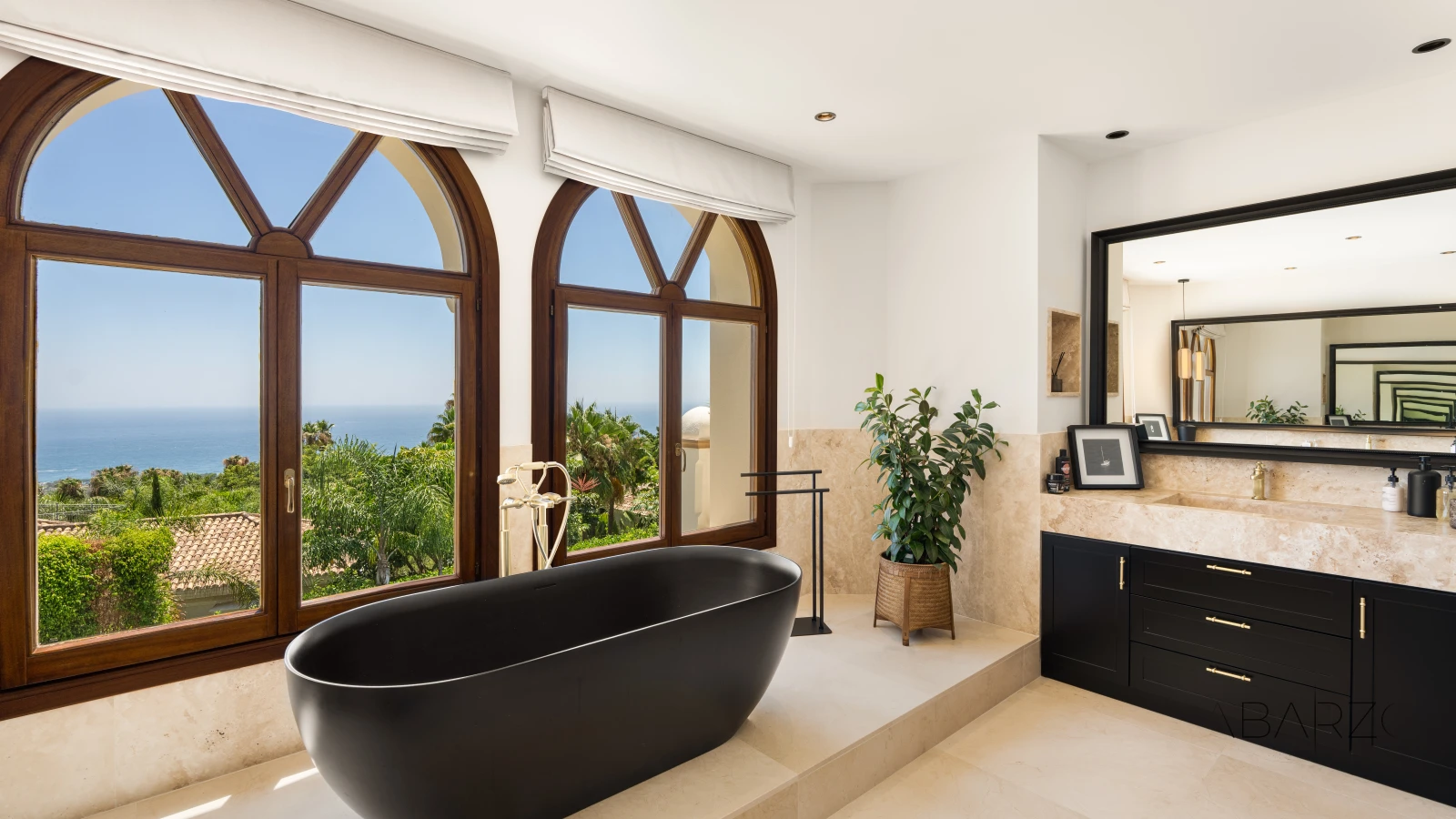Elegant Mediterranean Villa with Timeless Charm in Sierra Blanca, Marbella’s Golden Mile — interior, Golden Mile, Marbella (7 of 15)