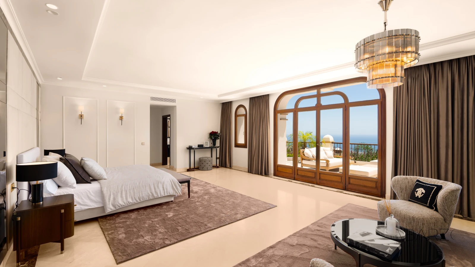 Elegant Mediterranean Villa with Timeless Charm in Sierra Blanca, Marbella’s Golden Mile — interior, Golden Mile, Marbella (4 of 15)