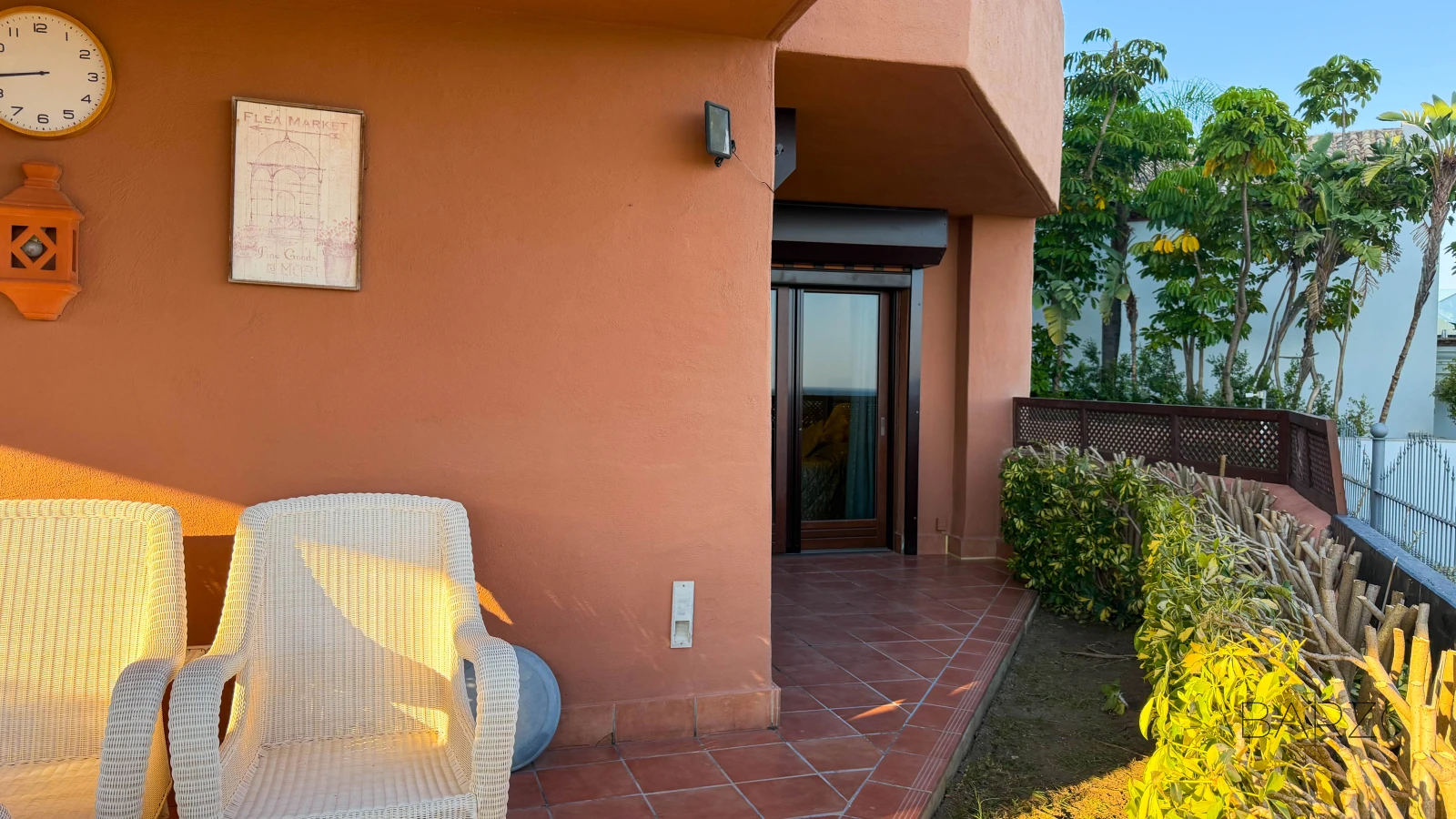 Magnificent beachfront apartment with panoramic sea views and private garden — interior, New Golden Mile, Estepona (46 of 59)