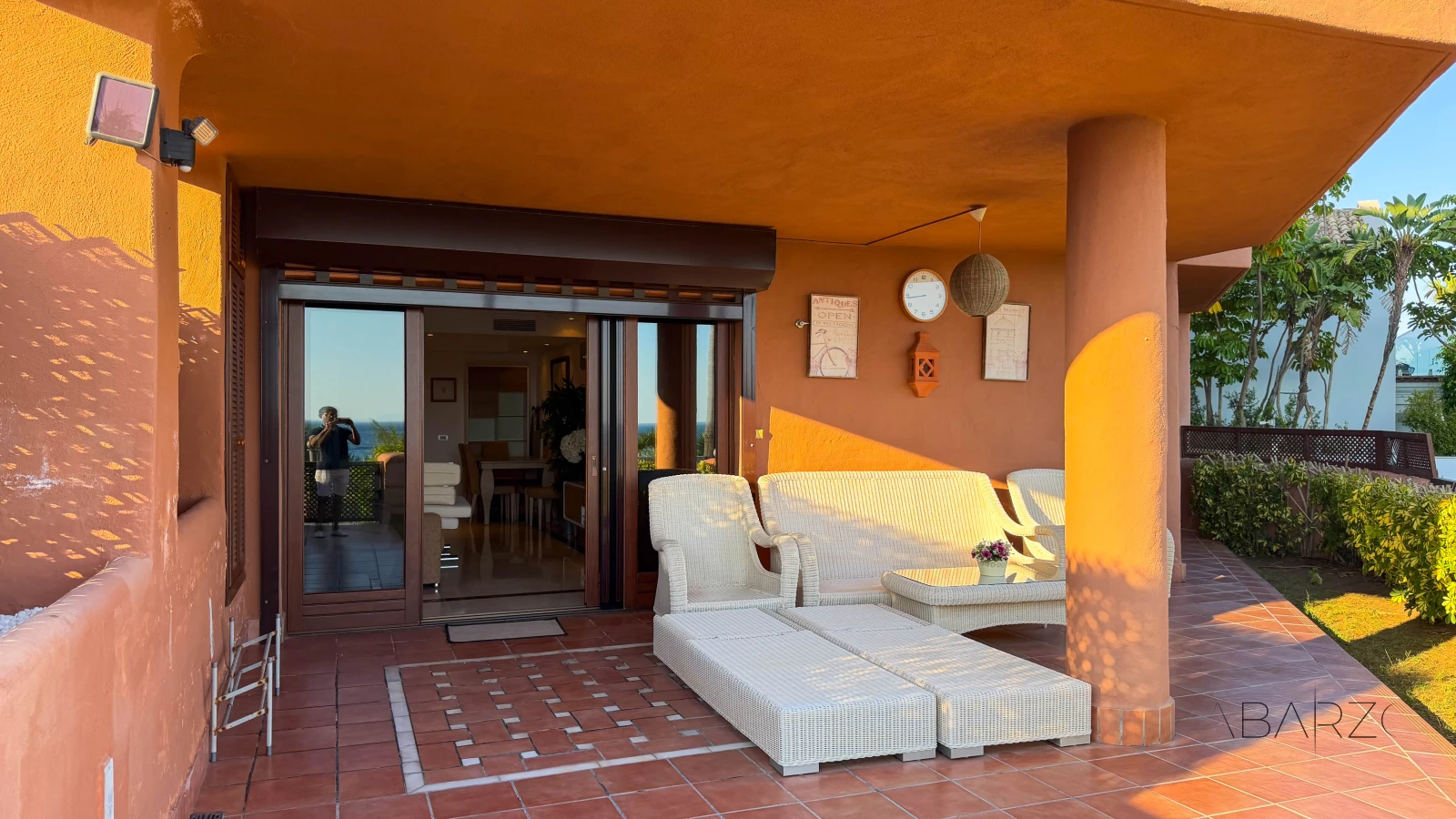 Magnificent beachfront apartment with panoramic sea views and private garden — interior, New Golden Mile, Estepona (42 of 59)