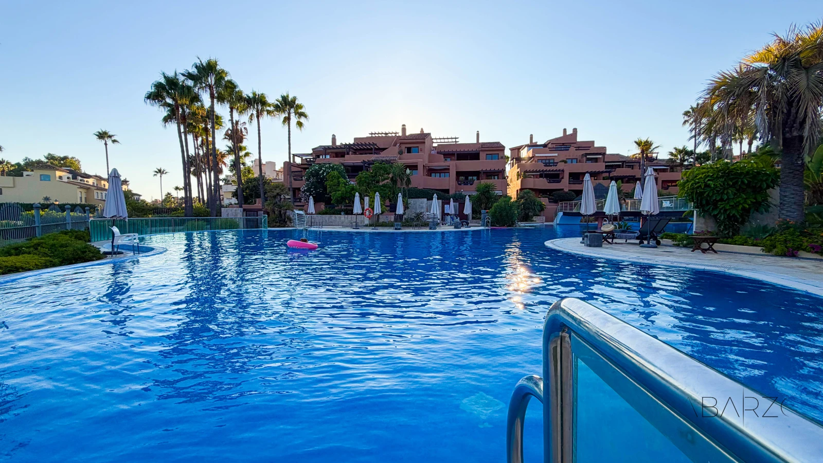 Magnificent beachfront apartment with panoramic sea views and private garden — interior, New Golden Mile, Estepona (55 of 59)
