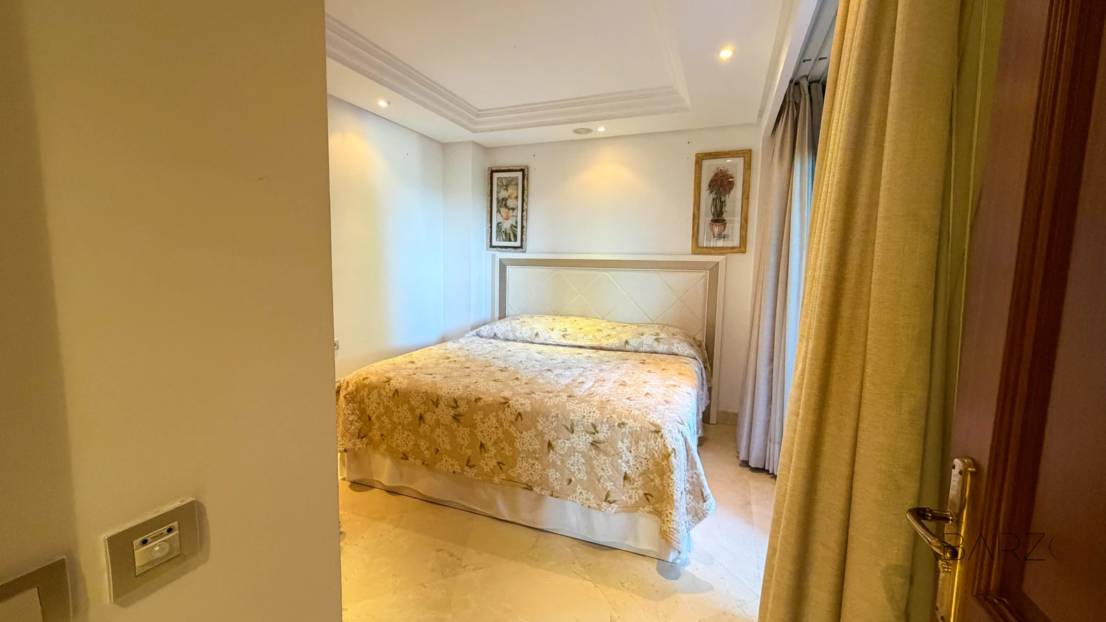 Magnificent beachfront apartment with panoramic sea views and private garden — interior, New Golden Mile, Estepona (27 of 59)