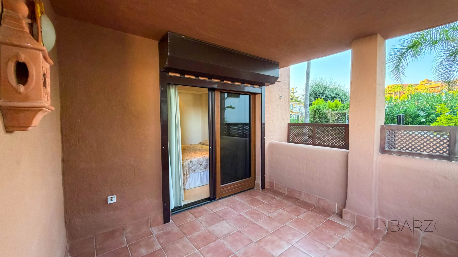 Magnificent beachfront apartment with panoramic sea views and private garden — interior, New Golden Mile, Estepona (44 of 59)