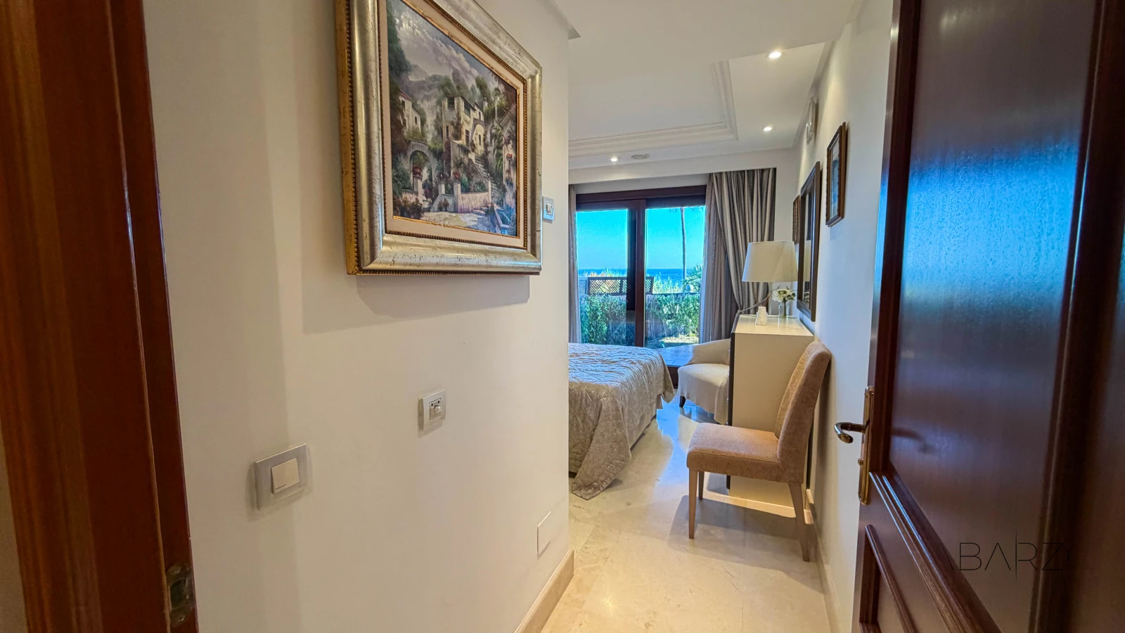 Magnificent beachfront apartment with panoramic sea views and private garden — interior, New Golden Mile, Estepona (21 of 59)