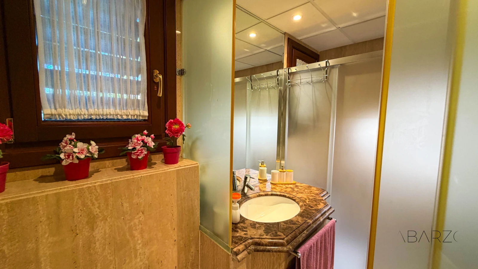 Magnificent beachfront apartment with panoramic sea views and private garden — interior, New Golden Mile, Estepona (33 of 59)