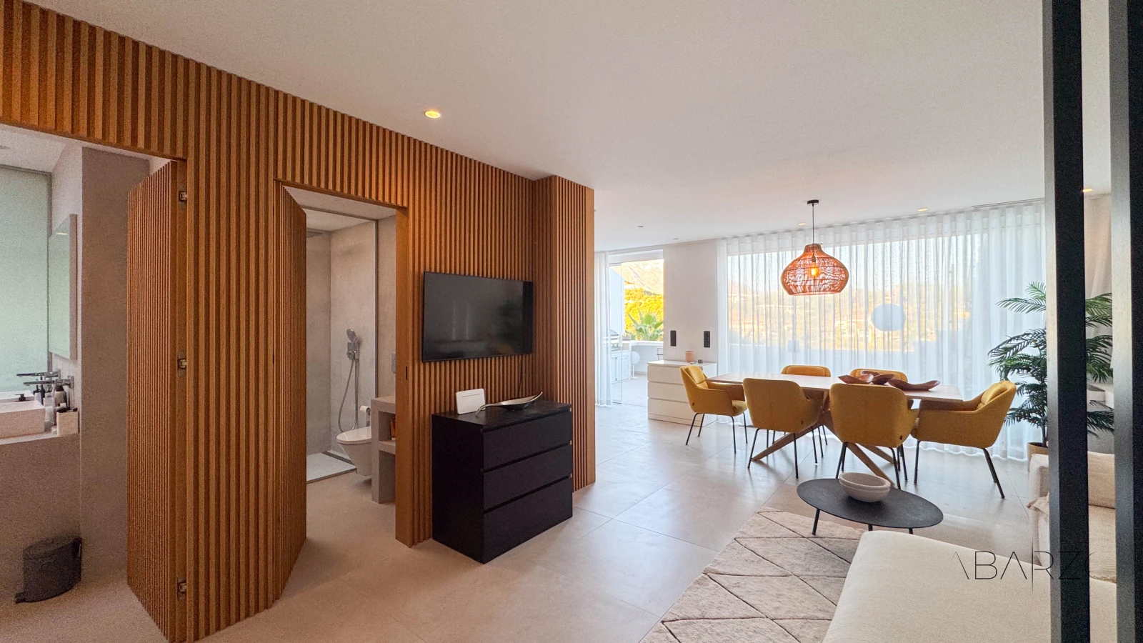 Corner penthouse in Marbella with large terrace and sea and mountain views — interior, La Quinta, Benahavís (9 of 40)