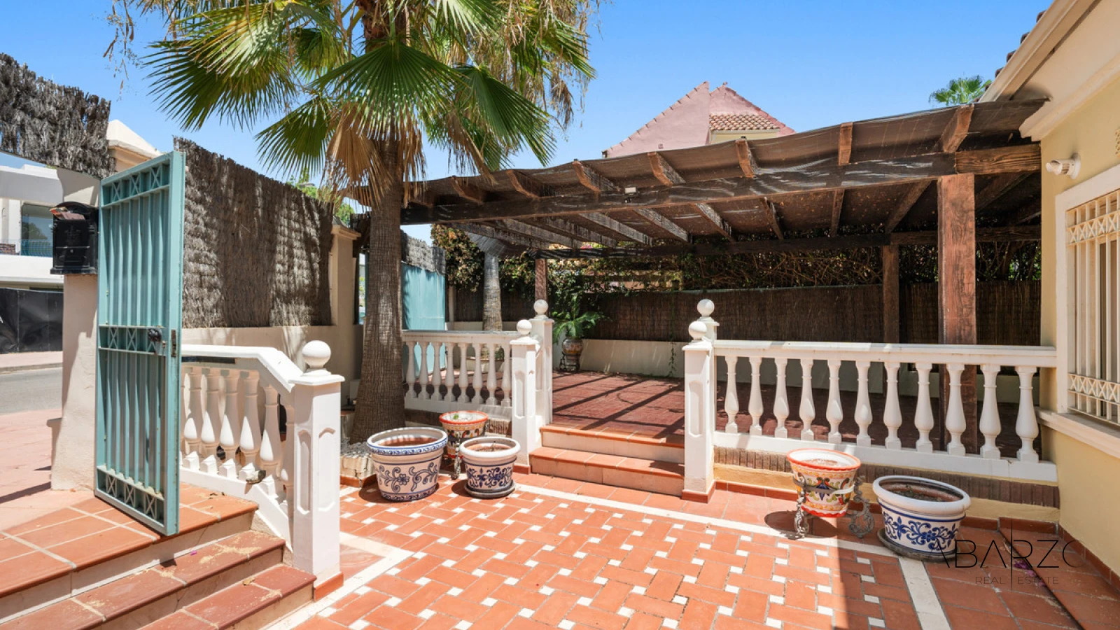 Beachside villa with private pool in exclusive Cortijo Blanco, Marbella — interior, Cortijo Blanco, San Pedro de Alcántara (30 of 41)