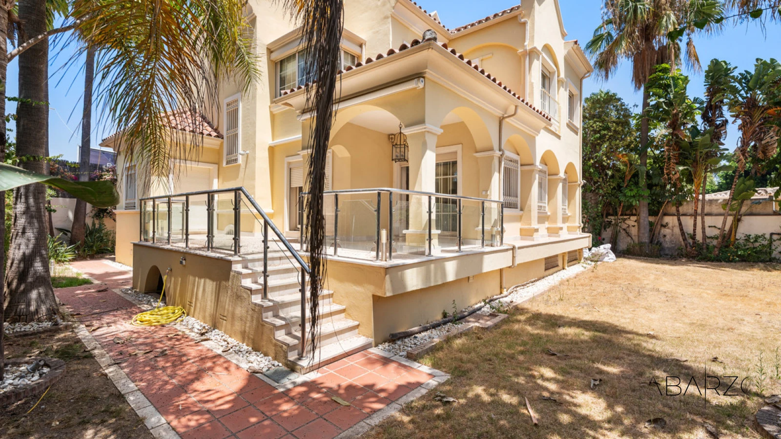 Beachside villa with private pool in exclusive Cortijo Blanco, Marbella — interior, Cortijo Blanco, San Pedro de Alcántara (36 of 41)