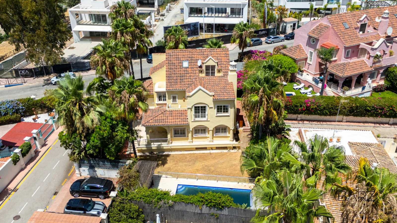 Beachside villa with private pool in exclusive Cortijo Blanco, Marbella — interior, Cortijo Blanco, San Pedro de Alcántara (32 of 41)
