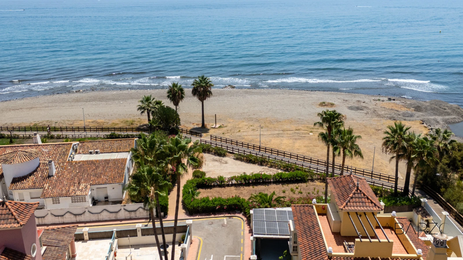 Beachside villa with private pool in exclusive Cortijo Blanco, Marbella — interior, Cortijo Blanco, San Pedro de Alcántara (41 of 41)