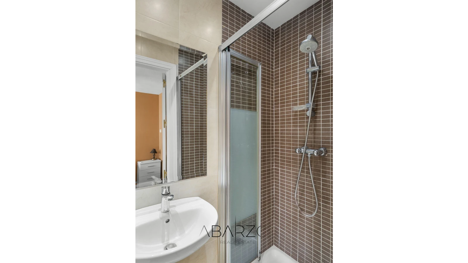 Ground-Floor Apartment with Garden 600 m from Playa del Duque, Nueva Andalucía — interior, Nueva Andalucía, Marbella (17 of 21)