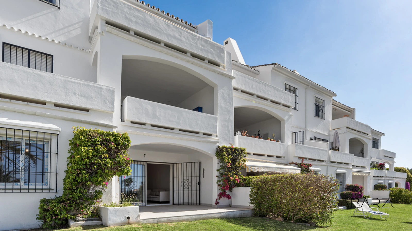Refurbished Ground-Floor Apartment with Sea Views in Malambo, Nueva Andalucía — luxury property for sale in Nueva Andalucía, Marbella