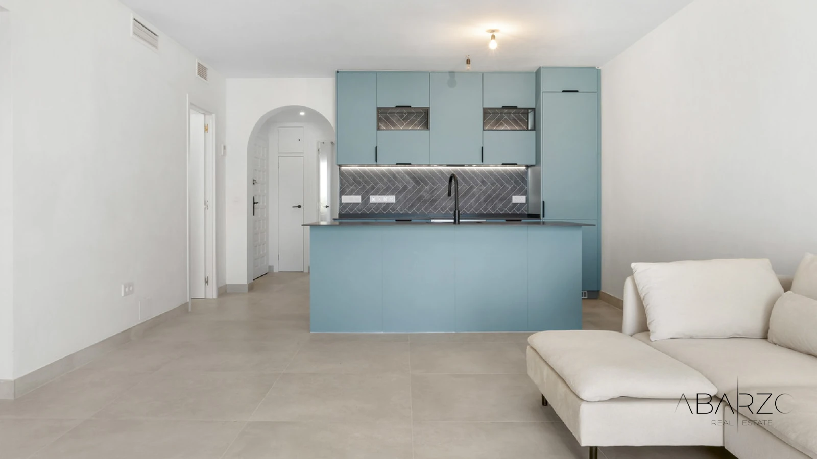 Refurbished Ground-Floor Apartment with Sea Views in Malambo, Nueva Andalucía — interior, Nueva Andalucía, Marbella (13 of 24)
