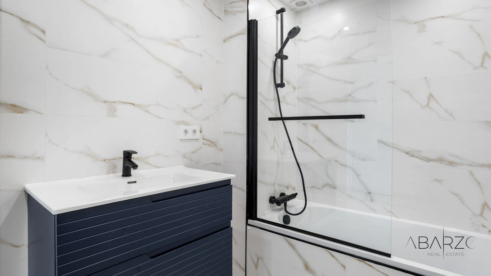Refurbished Ground-Floor Apartment with Sea Views in Malambo, Nueva Andalucía — interior, Nueva Andalucía, Marbella (3 of 24)