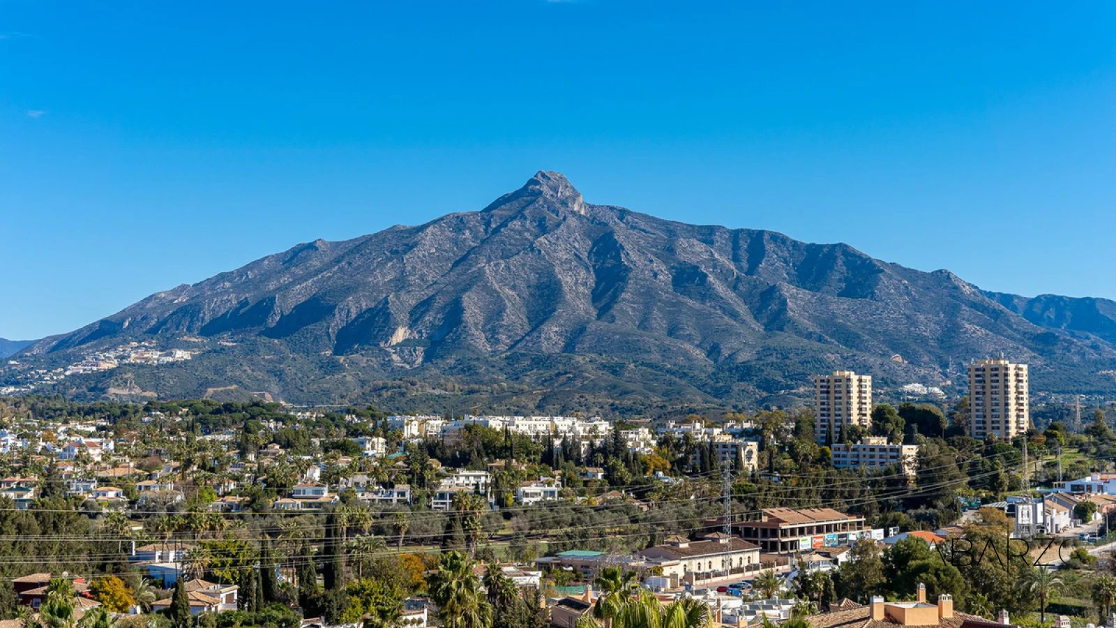 Refurbished Apartment with Sea and Mountain Views and Tourist Licence in Nueva Andalucía, Marbella — interior, Nueva Andalucía, Marbella (14 of 29)