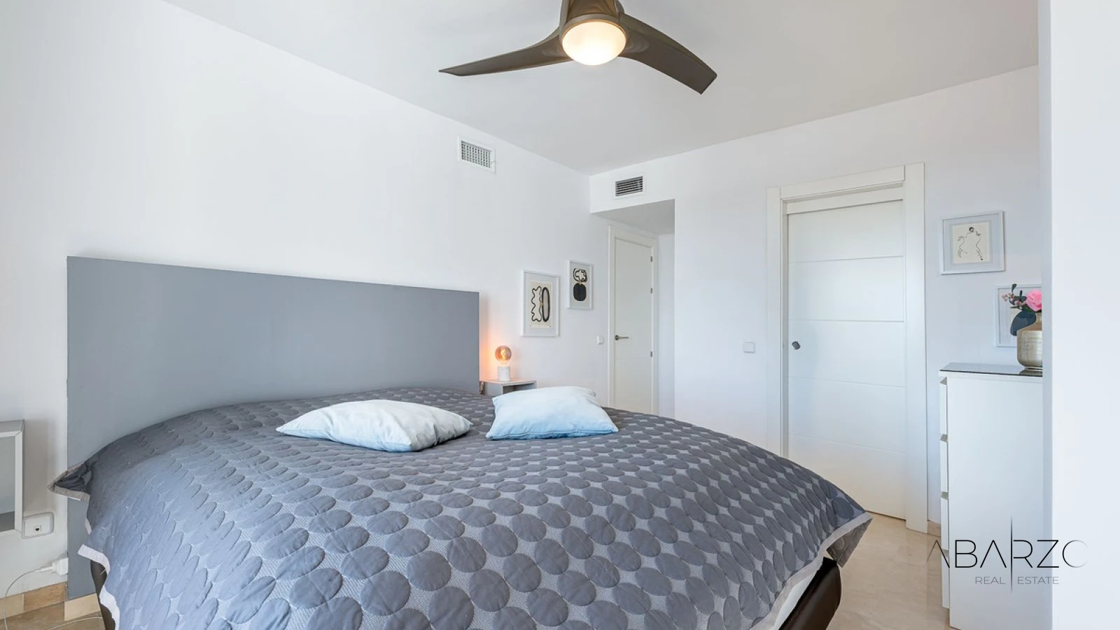 Refurbished Apartment with Sea and Mountain Views and Tourist Licence in Nueva Andalucía, Marbella — interior, Nueva Andalucía, Marbella (21 of 29)