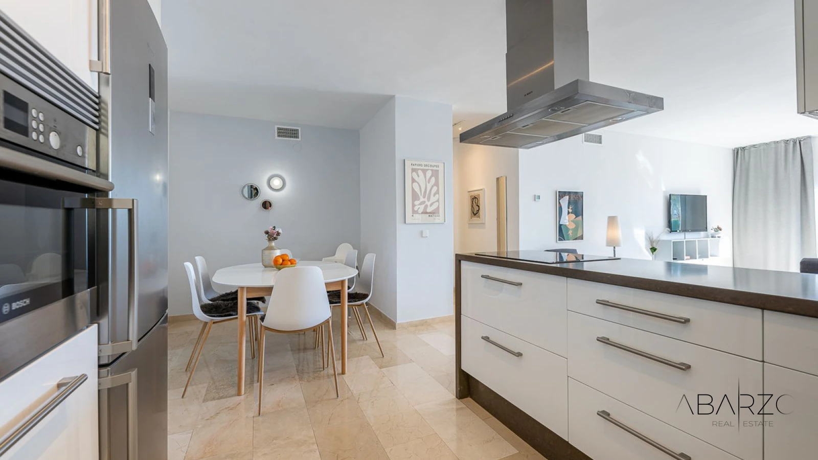 Refurbished Apartment with Sea and Mountain Views and Tourist Licence in Nueva Andalucía, Marbella — interior, Nueva Andalucía, Marbella (18 of 29)