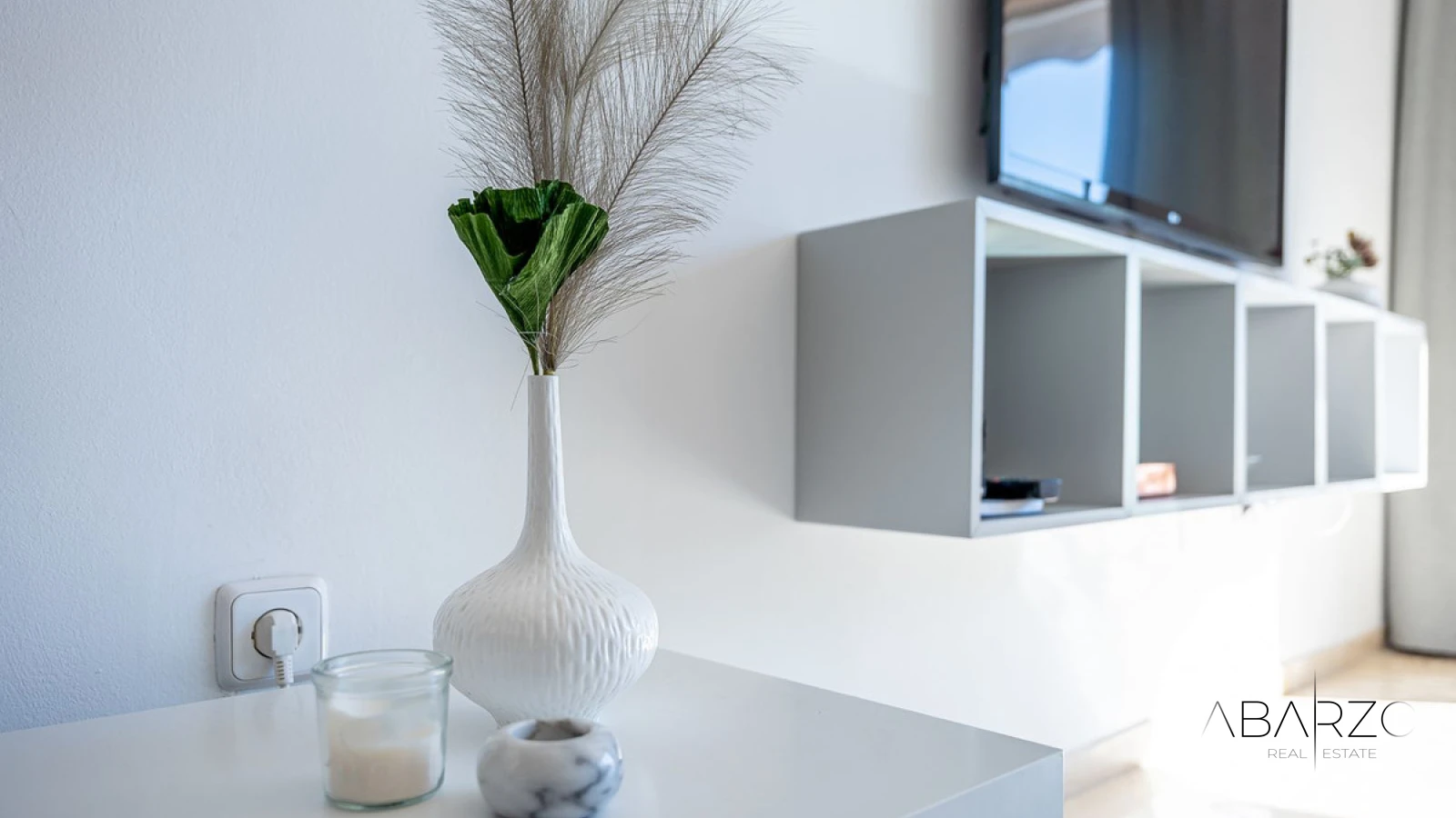 Refurbished Apartment with Sea and Mountain Views and Tourist Licence in Nueva Andalucía, Marbella — interior, Nueva Andalucía, Marbella (8 of 29)