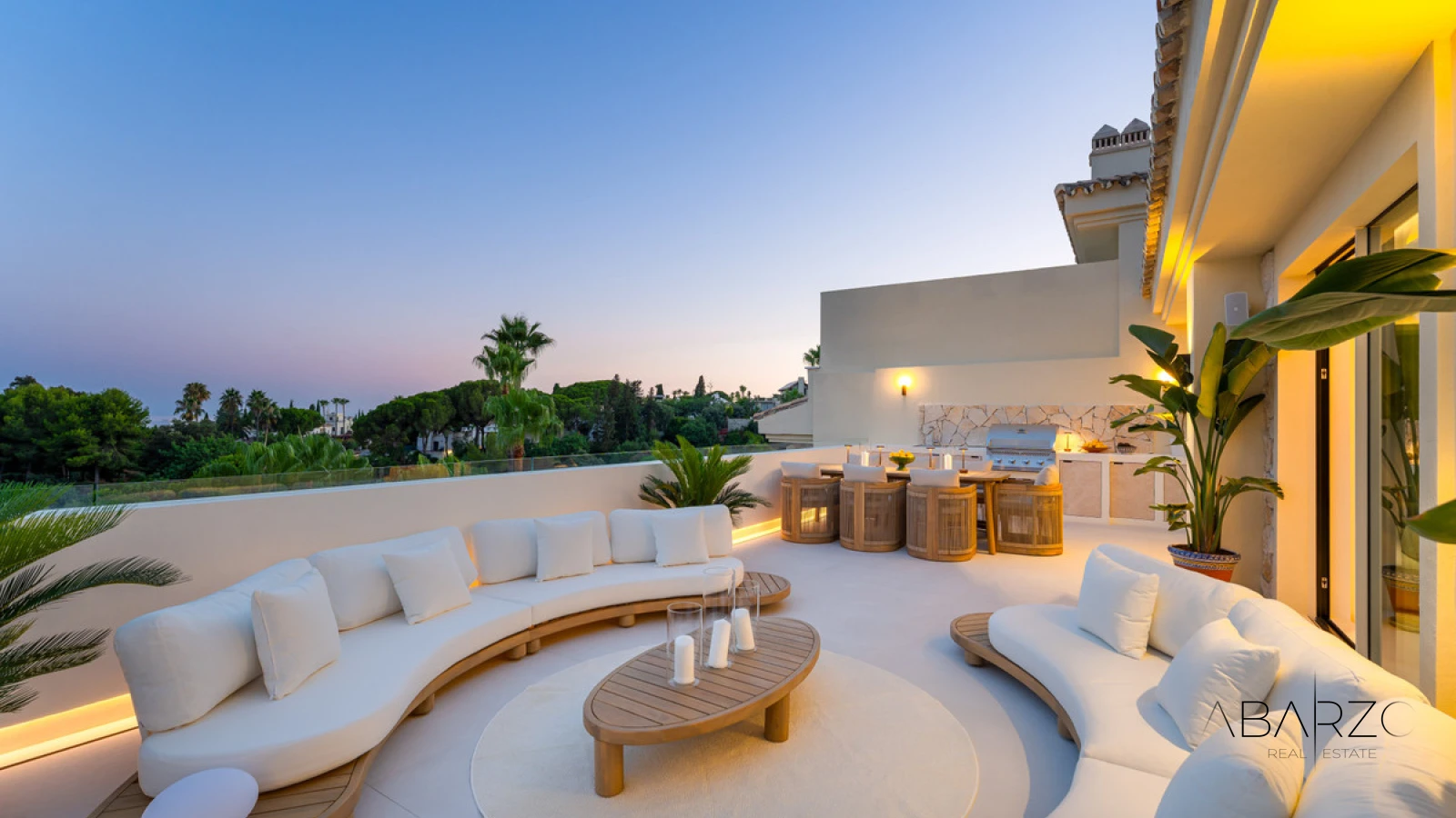 Renovated Four-Bedroom Penthouse with Heated Plunge Pool in Condado de Sierra Blanca, Marbella — interior, Golden Mile, Marbella (31 of 38)