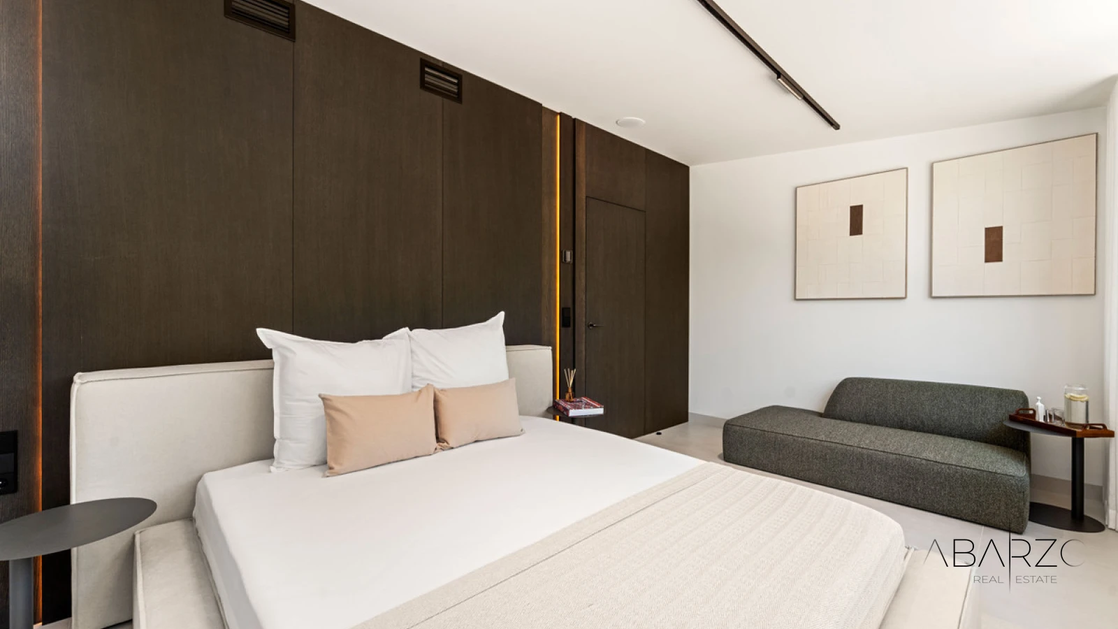 Renovated Four-Bedroom Penthouse with Heated Plunge Pool in Condado de Sierra Blanca, Marbella — interior, Golden Mile, Marbella (22 of 38)