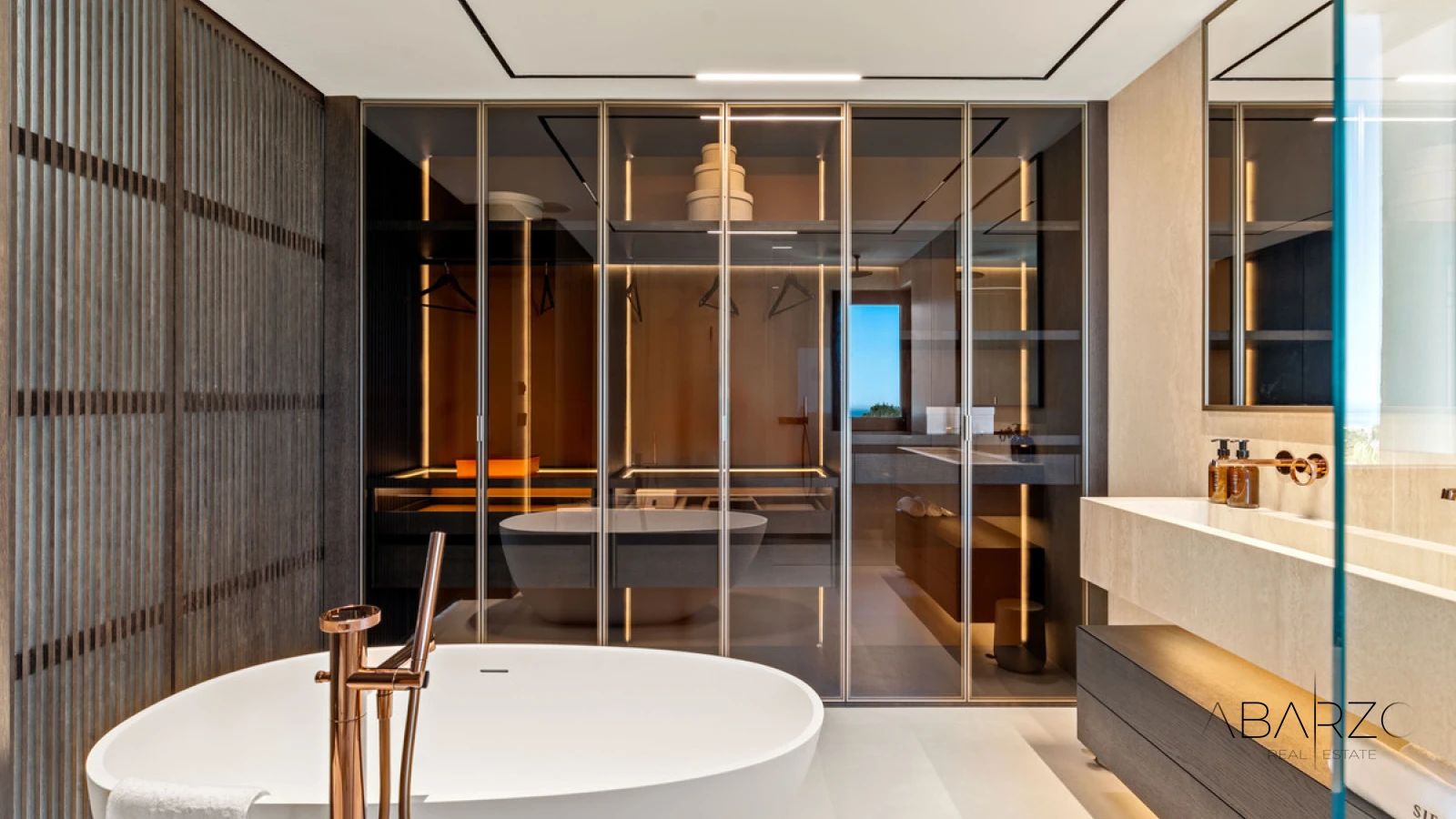 Renovated Four-Bedroom Penthouse with Heated Plunge Pool in Condado de Sierra Blanca, Marbella — interior, Golden Mile, Marbella (18 of 38)