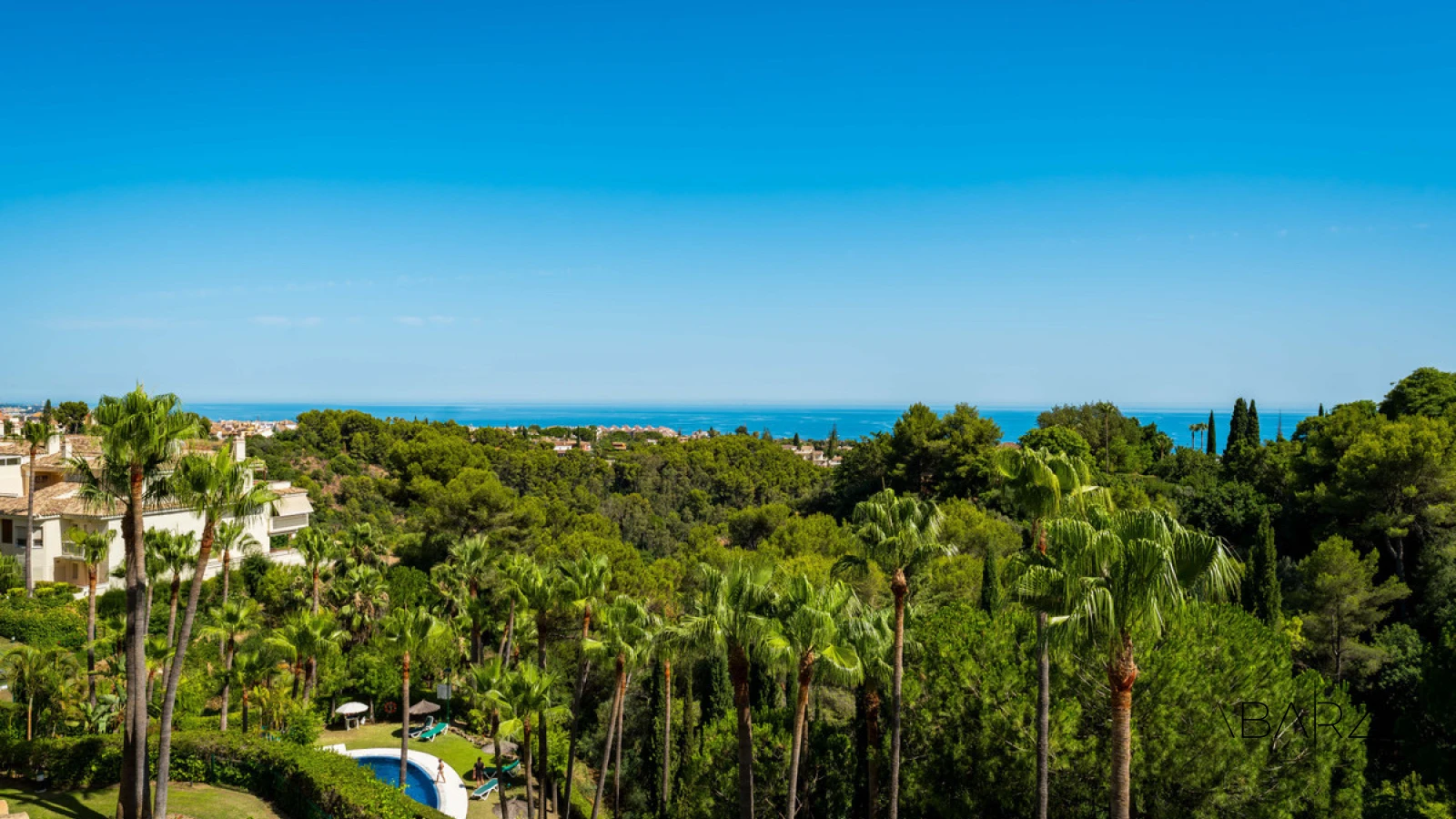 Renovated Four-Bedroom Penthouse with Heated Plunge Pool in Condado de Sierra Blanca, Marbella — interior, Golden Mile, Marbella (25 of 38)