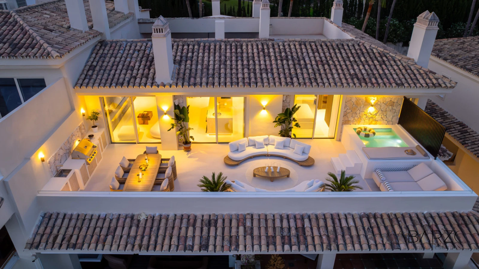 Renovated Four-Bedroom Penthouse with Heated Plunge Pool in Condado de Sierra Blanca, Marbella — interior, Golden Mile, Marbella (26 of 38)