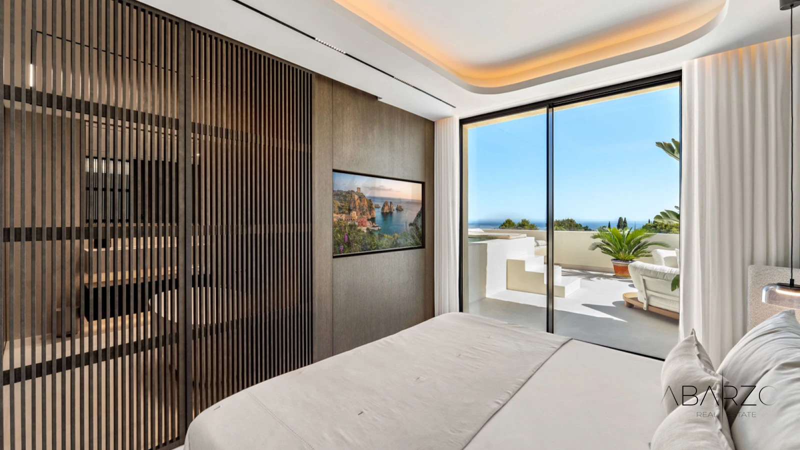Renovated Four-Bedroom Penthouse with Heated Plunge Pool in Condado de Sierra Blanca, Marbella — interior, Golden Mile, Marbella (17 of 38)
