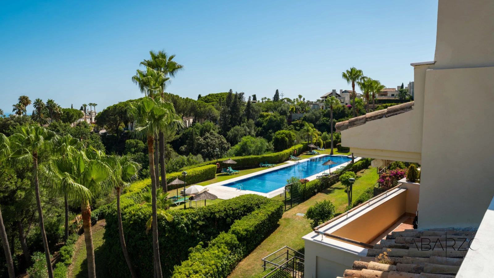 Renovated Four-Bedroom Penthouse with Heated Plunge Pool in Condado de Sierra Blanca, Marbella — interior, Golden Mile, Marbella (5 of 38)
