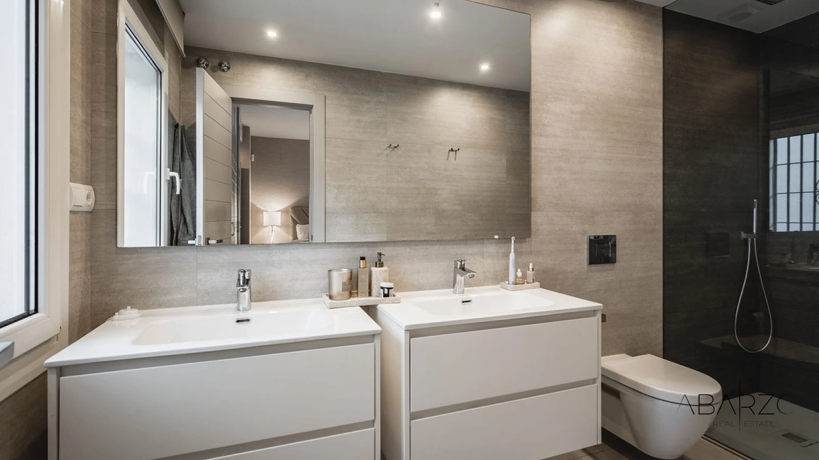 Southwest-Facing Renovated Apartment in Marina de Puente Romano, Marbella Golden Mile — interior, Golden Mile, Marbella (28 of 48)