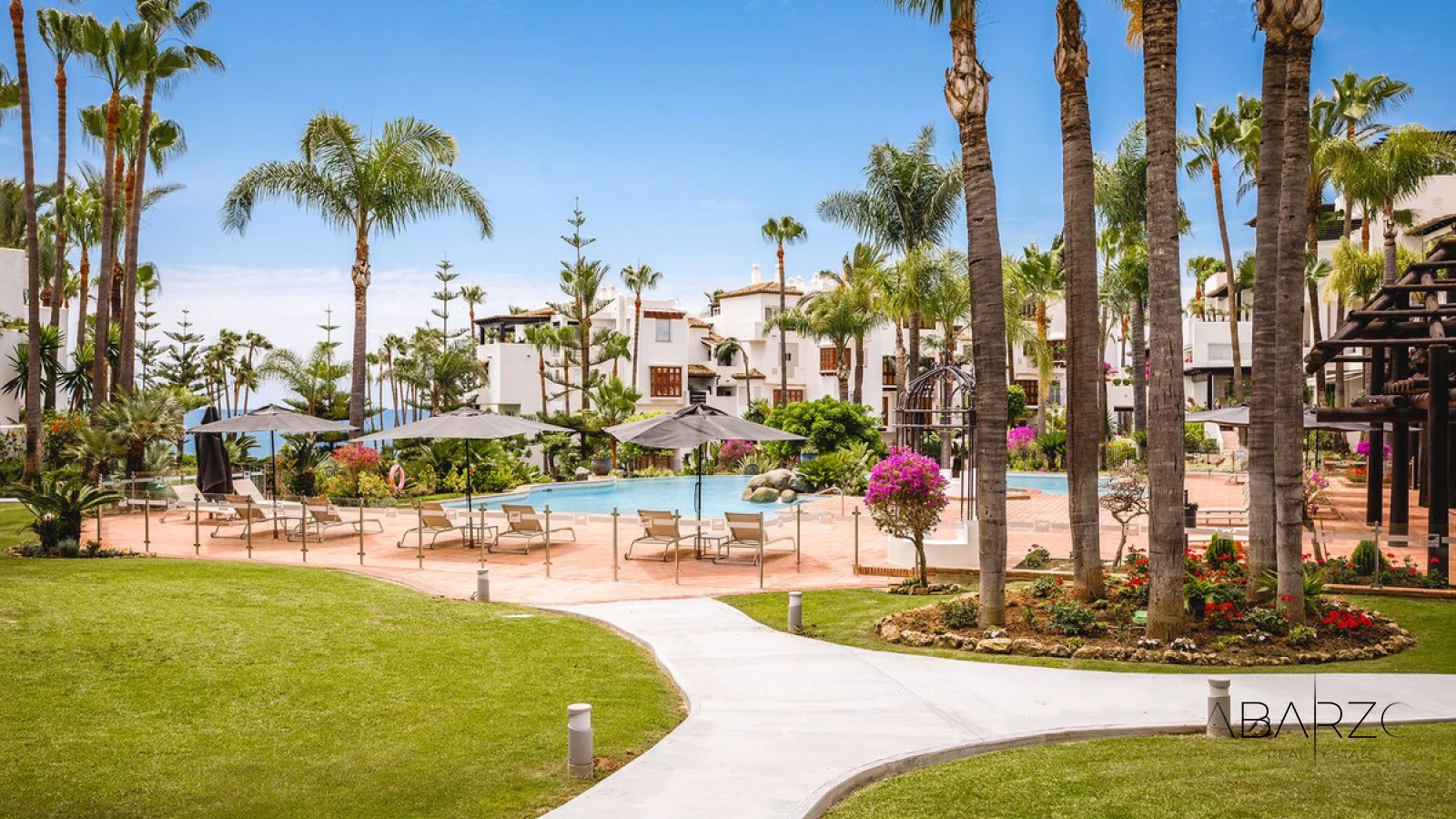 Southwest-Facing Renovated Apartment in Marina de Puente Romano, Marbella Golden Mile — interior, Golden Mile, Marbella (43 of 48)