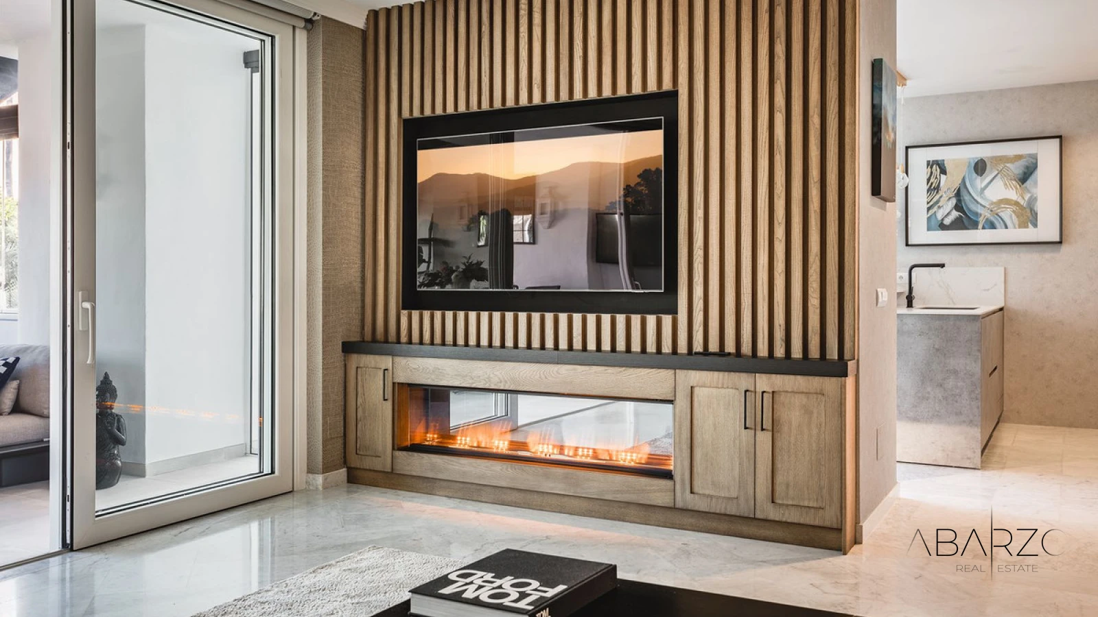 Southwest-Facing Renovated Apartment in Marina de Puente Romano, Marbella Golden Mile — interior, Golden Mile, Marbella (14 of 48)