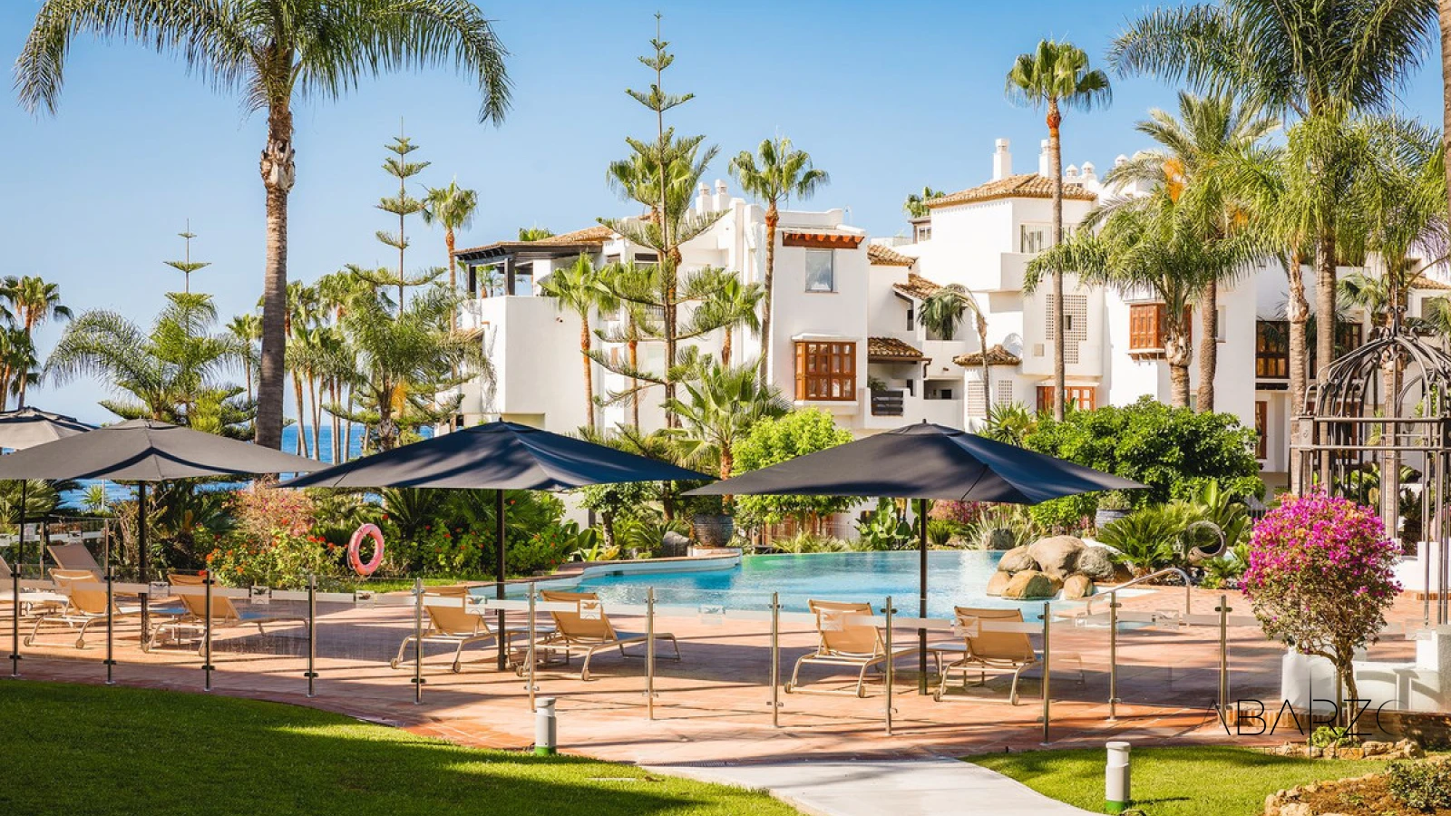 Southwest-Facing Renovated Apartment in Marina de Puente Romano, Marbella Golden Mile — interior, Golden Mile, Marbella (20 of 48)